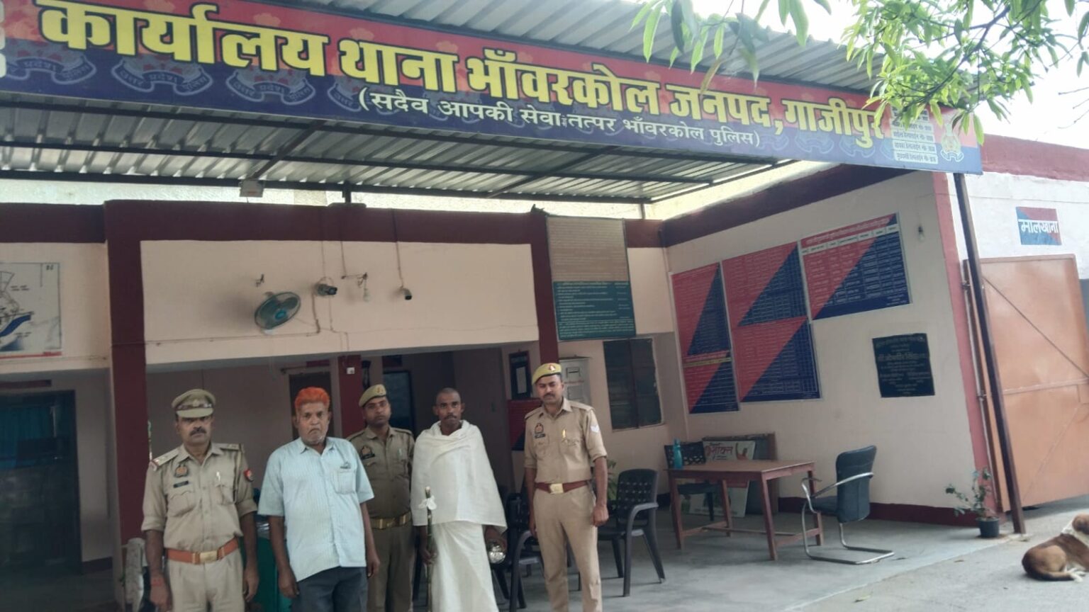 दहेज हत्या के आरोपी पिता-पुत्र गिरफ्तार 1 IMG 20250323 WA0309