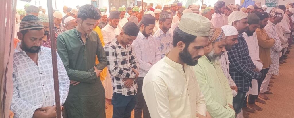 अलविदा माहे रमज़ान,अकीदत से अदा हुईं नमाज़ 2 img 20250328 wa02661190740865954239270