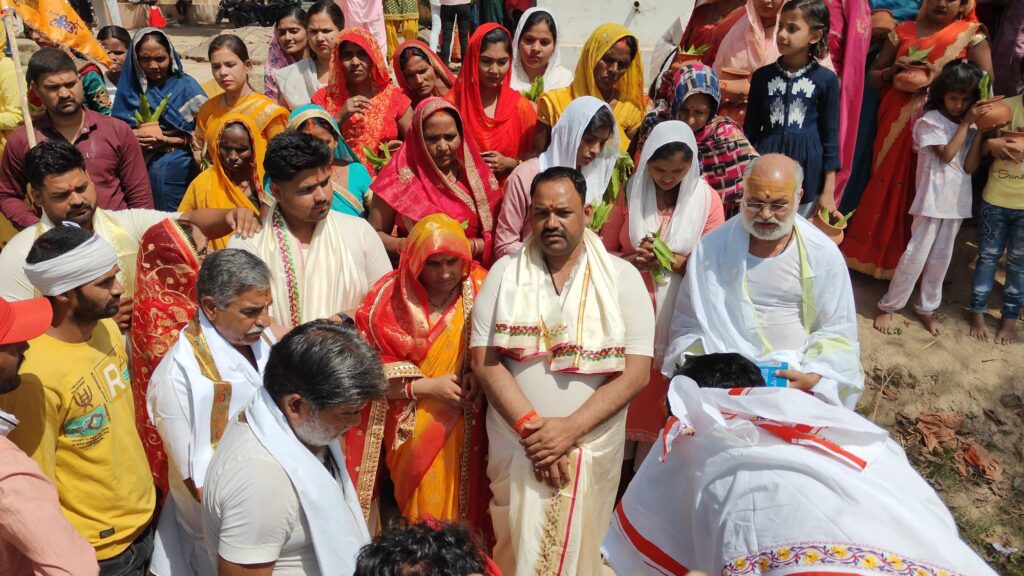महामंडलेश्वर स्वामी भवानी नन्दन यति के संरक्षकत्व में कालीधाम हरिहरपुर में धार्मिक अनुष्ठान शुरू 5 img 20250330 wa03731749849046733702948