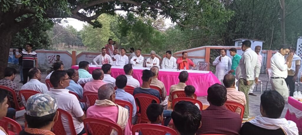 शक्ति और सरस्वती दोनों की पूजा जरुरी : पारसनाथ राय 2 img 20250430 wa03978518119237909136293