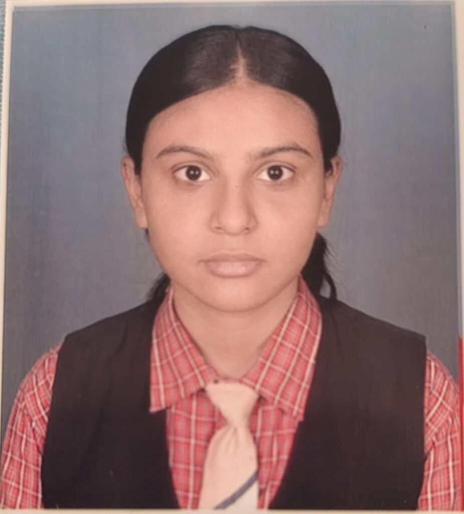 सेंट जॉन्स स्कूल की छात्रा मोबशरा वसीम ने जनपद के होनहारों में हासिल किया मुकाम 2 img 20250501 wa0187650012041070752538
