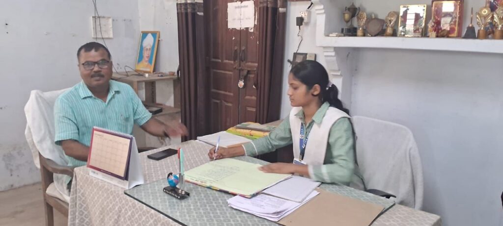 मिशन शक्ति -5 के अंतर्गत छात्रा आशियाना खातून को 1 दिन के लिए बनाया गया प्रभारी प्रधानाचार्य 2 img 20250926 wa02987915273844375838413