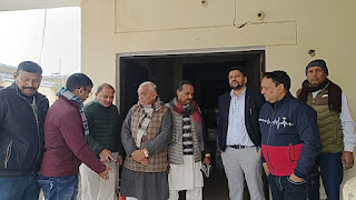 गाजीपुर: डीएम अविनाश कुमार ने मान्यता प्राप्त राजनीतिक दलों संग ईवीएम गोदाम का त्रैमासिक निरीक्षण किया 13 WhatsApp Image 2025 12 29 at 6.15.46 PM 1