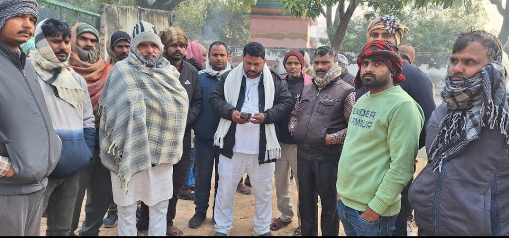 साइकिल से घर लौट रहे महेंद्र यादव की निर्मम हत्या, परिवार में मचा कोहराम 2 WhatsApp Image 2026 01 01 at 7.11.26 PM