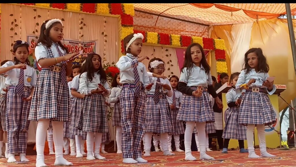 सनराइज पब्लिक स्कूल धरम्मरपुर मे मनाया गया भव्य वार्षिक उत्सव 5 IMG 20260207 WA0063