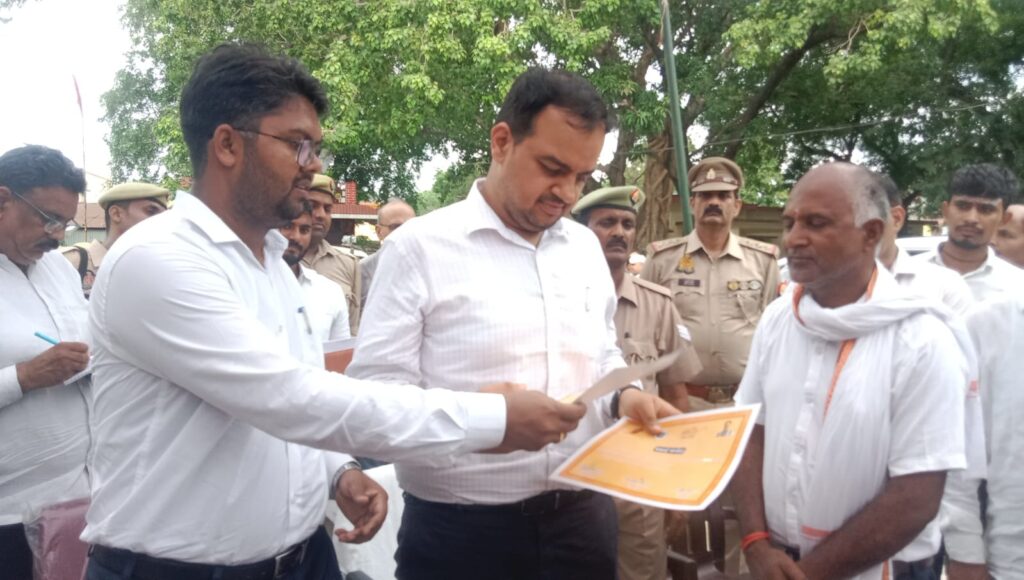गाजीपुर में स्वयं सहायता समूहों को मिलेगा नई योजनाओं का लाभ, डीएम ने दिए निर्देश 14 1002977300