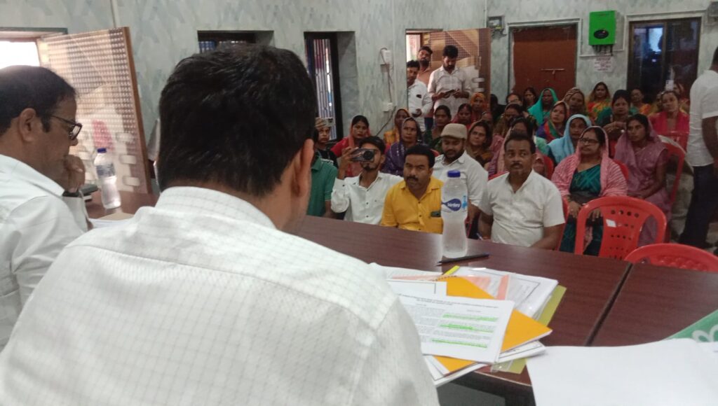 गाजीपुर में स्वयं सहायता समूहों को मिलेगा नई योजनाओं का लाभ, डीएम ने दिए निर्देश 13 1002977301
